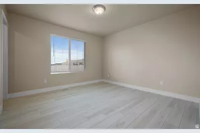 232 W 970 N, Tooele, UT 84074 - Photo 13