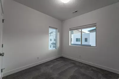 506 W 2200 N, Layton, UT 84041 - Photo 31