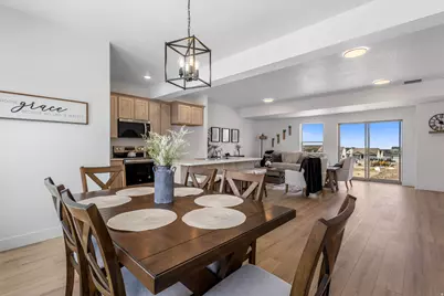 602 W Carole's Way #13, Tooele, UT 84074 - Photo 9