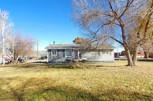 80 S 300 W, Panguitch, UT 84759 - Photo 27