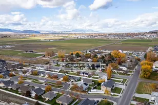 221 W 260 N, Hyde Park, UT 84318 - Photo 37