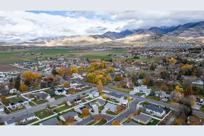 221 W 260 N, Hyde Park, UT 84318 - Photo 35