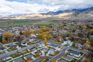 221 W 260 N, Hyde Park, UT 84318 - Photo 35