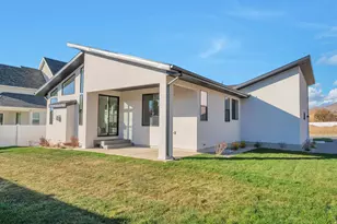 283 W Summerhill Ln W, Centerville, UT 84014 - Photo 29