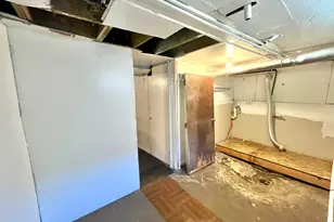 230 E 100 S, Price, UT 84501 - Photo 33