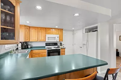 2883 W Janalee Dr, West Jordan, UT 84088 - Photo 9