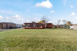 2883 W Janalee Dr, West Jordan, UT 84088 - Photo 45