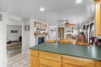 2883 W Janalee Dr, West Jordan, UT 84088 - Photo 11