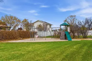 2883 W Janalee Dr, West Jordan, UT 84088 - Photo 41