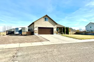 1387 S 1600 W, Vernal, UT 84078 - Photo 3
