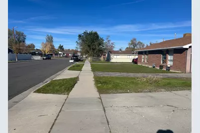 2339 S Derby St W, West Valley, UT 84119 - Photo 5