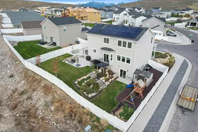 7091 N Oquirrh Ranch Pkwy, Eagle Mountain, UT 84005 - Photo 37