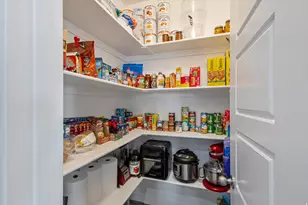 7091 N Oquirrh Rnch Pkwy, Eagle Mountain, UT 84005 - Photo 9