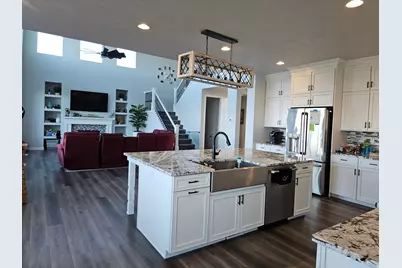 2422 S Blue Water Ln, Saratoga Springs, UT 84045 - Photo 11