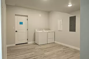 2422 S Blue Water Ln, Saratoga Springs, UT 84045 - Photo 39