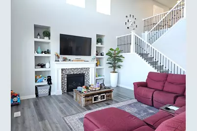 2422 S Blue Water Ln, Saratoga Springs, UT 84045 - Photo 7