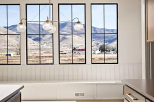 260 S 7900 St E, Huntsville, UT 84317 - Photo 9