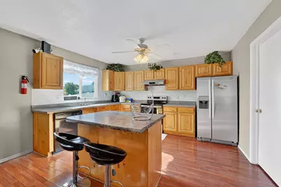 6543 W Oak Bridge Dr, West Jordan, UT 84081 - Photo 9