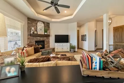 2017 W 450 S, Saint George, UT 84770 - Photo 17