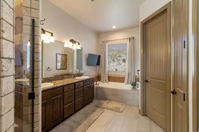 2017 W 450 S, Saint George, UT 84770 - Photo 13