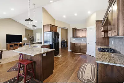 3862 W 400 S, West Weber, UT 84401 - Photo 9