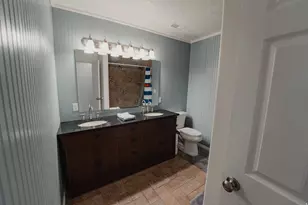 248 S Hillside Dr, Moab, UT 84532 - Photo 17