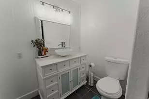 248 S Hillside Dr, Moab, UT 84532 - Photo 35