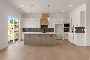 1585 E Black Brush Dr, Washington, UT 84780 - Photo 11