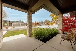 1574 E Winward Dr, Holladay, UT 84117 - Photo 3