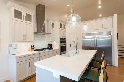 1574 E Winward Dr, Holladay, UT 84117 - Photo 15