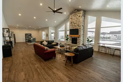 250 W 1200 S #99, Tremonton, UT 84337 - Photo 15