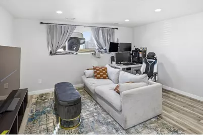 3306 N Fairfield Rd, Layton, UT 84041 - Photo 11