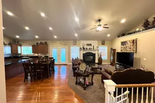 1211 Grandview Dr, Providence, UT 84332 - Photo 13