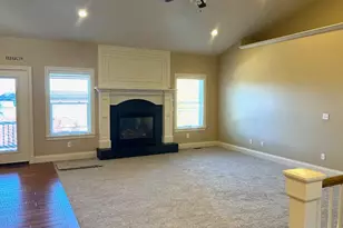 1211 Grandview Dr, Providence, UT 84332 - Photo 5