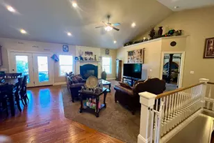 1211 Grandview Dr, Providence, UT 84332 - Photo 7