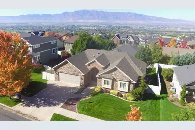 1211 Grandview Dr, Providence, UT 84332 - Photo 3
