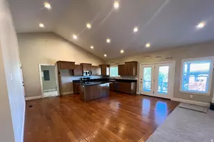 1211 Grandview Dr, Providence, UT 84332 - Photo 9