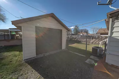 466 E 300 N, Price, UT 84501 - Photo 23