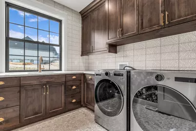 1301 S 1020 E, Salem, UT 84653 - Photo 9