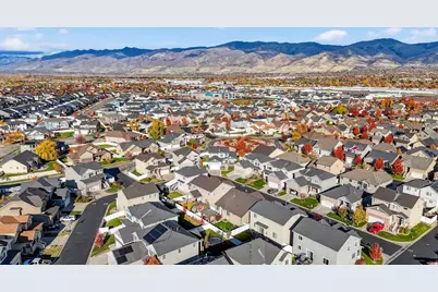 2304 S 2060 W, Woods Cross, UT 84087 - Photo 27