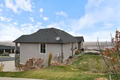 919 Parkway Dr, North Salt Lake, UT 84054 - Photo 37