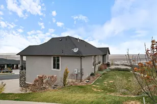 919 Parkway Dr, North Salt Lake, UT 84054 - Photo 37