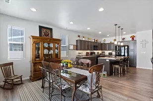 3253 S Lincoln Ln, Syracuse, UT 84075 - Photo 7