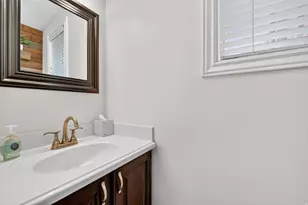 235 W 1400 N, Bountiful, UT 84010 - Photo 9