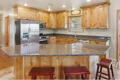 242 Canyon View Dr, Malad City, ID 83252 - Photo 9