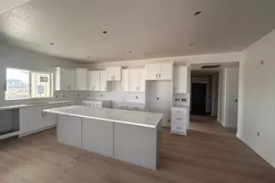 9553 S Ember Glow Ct, South Jordan, UT 84095 - Photo 3