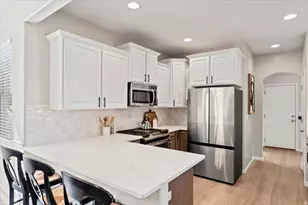 10984 S Manitou Way, South Jordan, UT 84009 - Photo 11