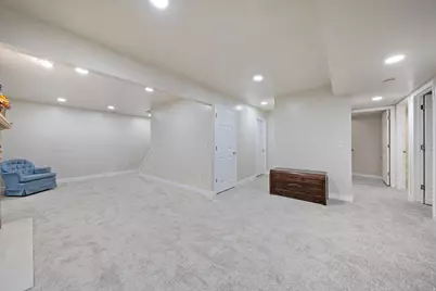 7083 Village Pl, Midvale, UT 84047 - Photo 17