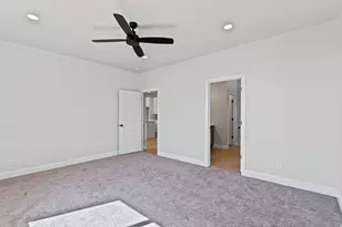 1026 E Coyote Crest Dr, Washington, UT 84780 - Photo 25