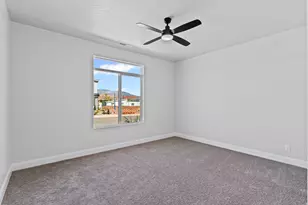 1026 E Coyote Crest Dr, Washington, UT 84780 - Photo 15